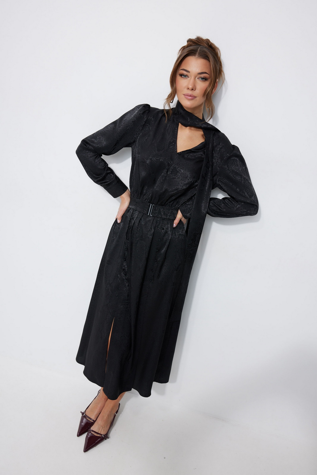 4248_44-54_black-(7)