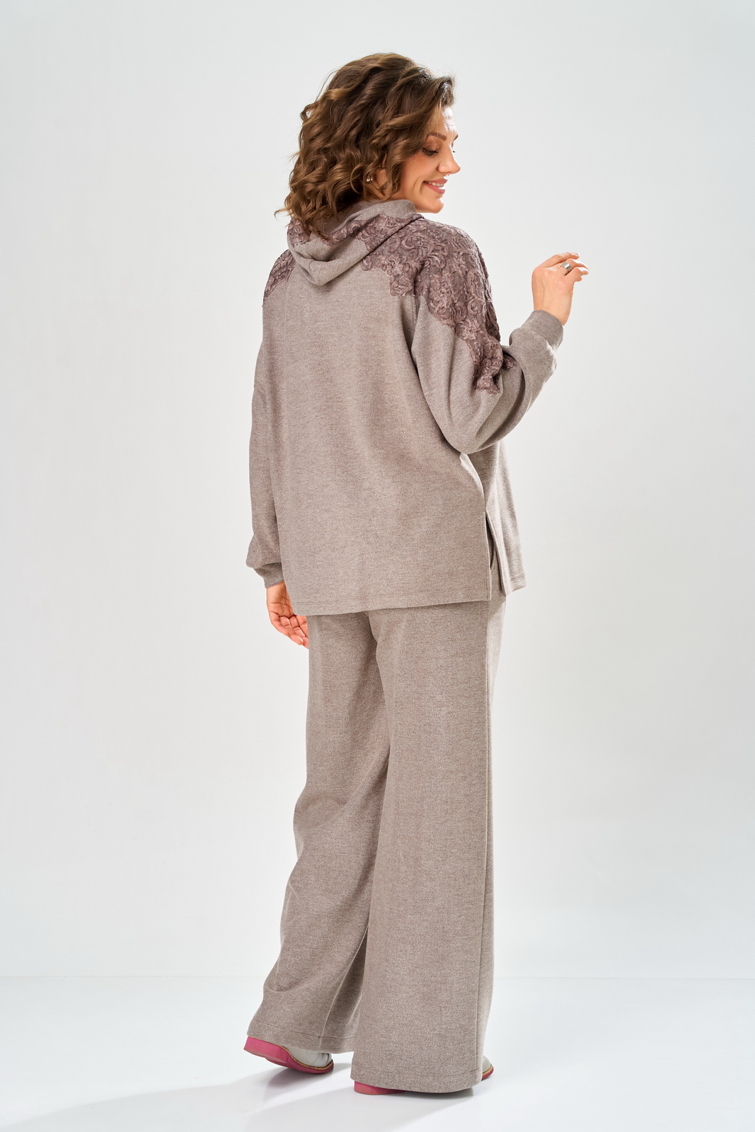 М-2147(50-54) капучино (4) Костюмы-DIAMANT-2147